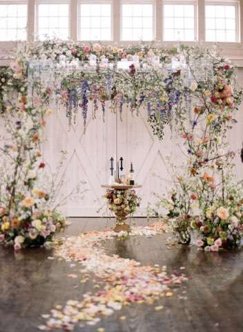 Colorful arch design for wedding event